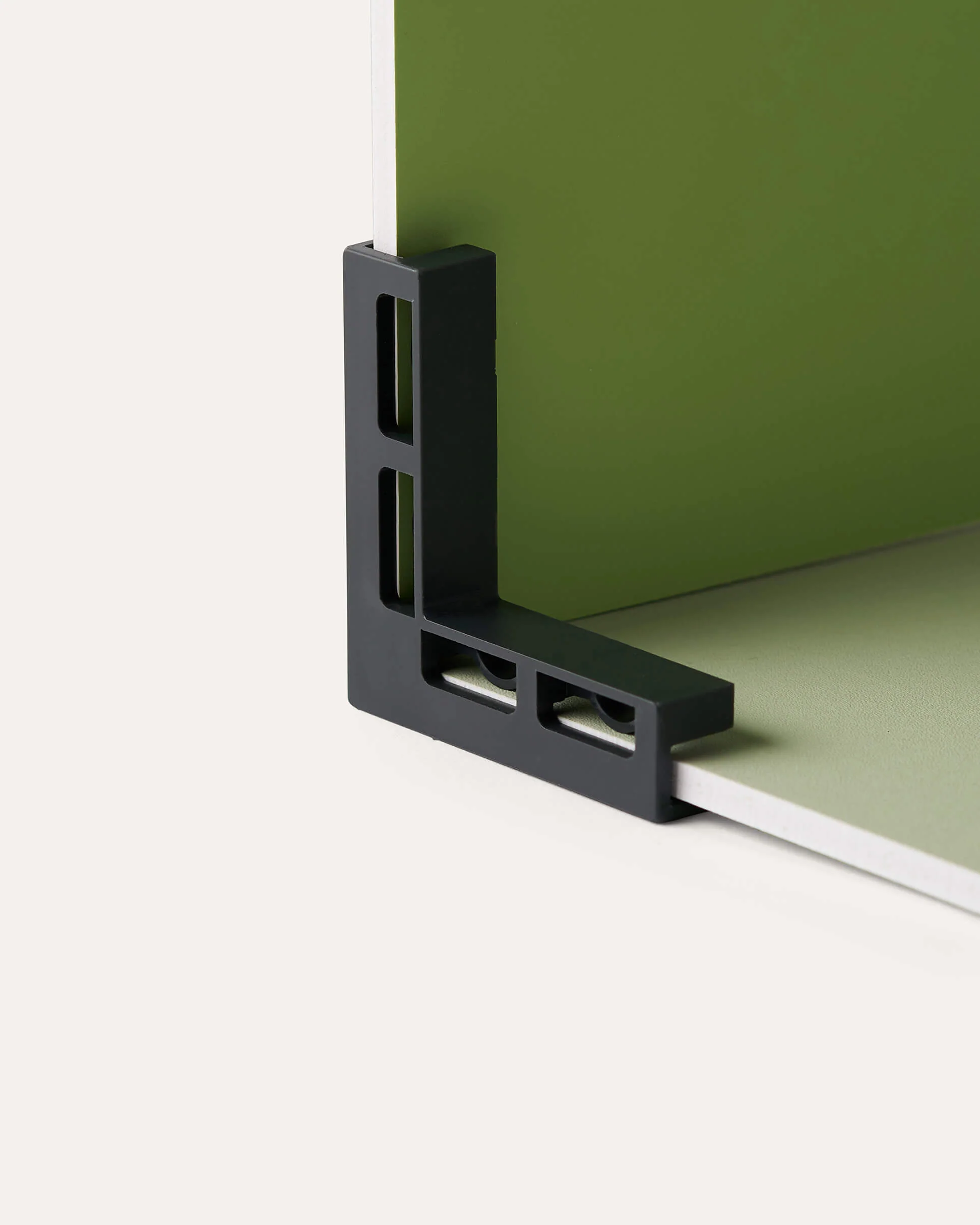 Canvas L-Bracket for SURFACE Backdrops - Set of 2 - Image 3