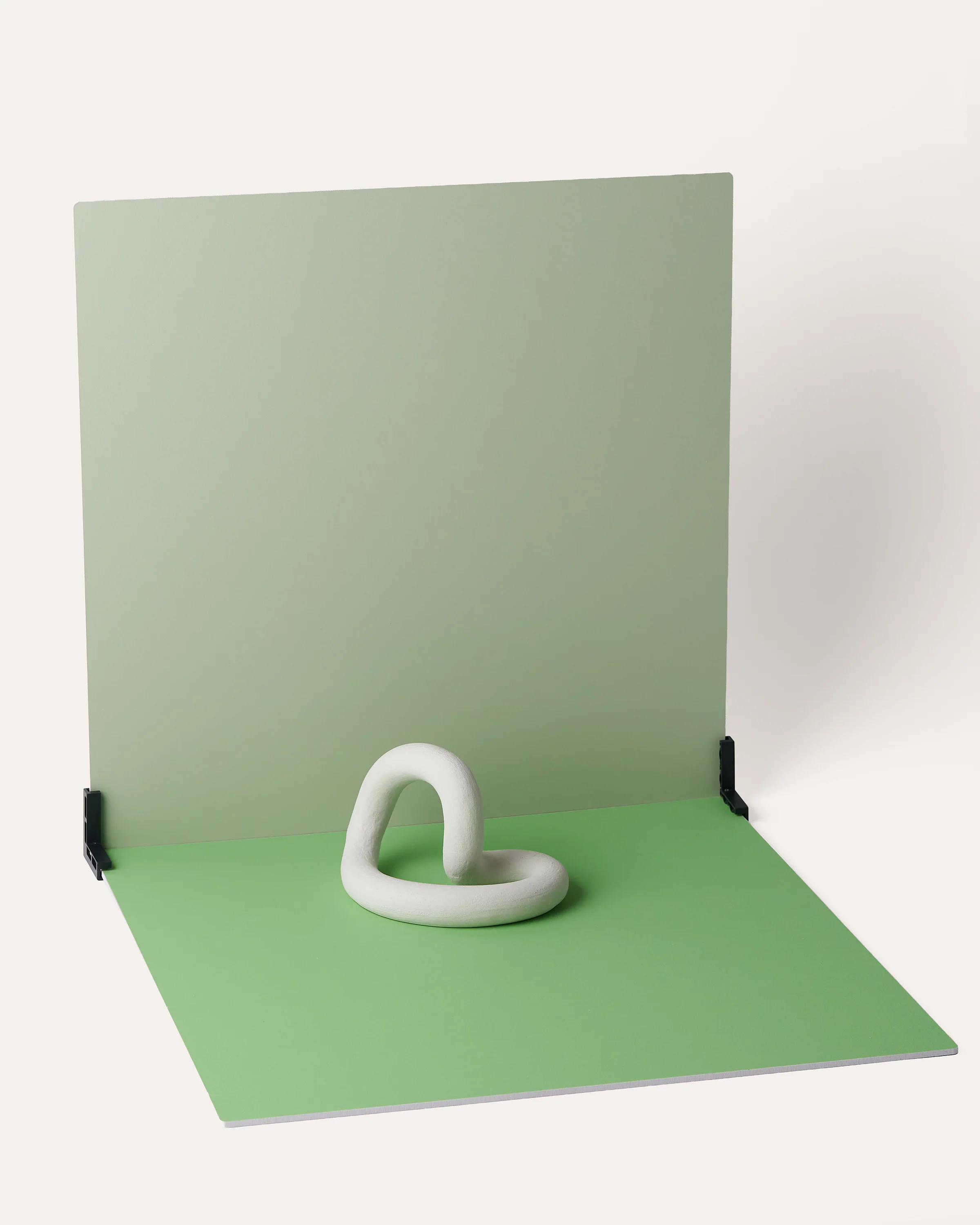 Canvas L-Bracket for SURFACE Backdrops - Set of 2 - Image 4